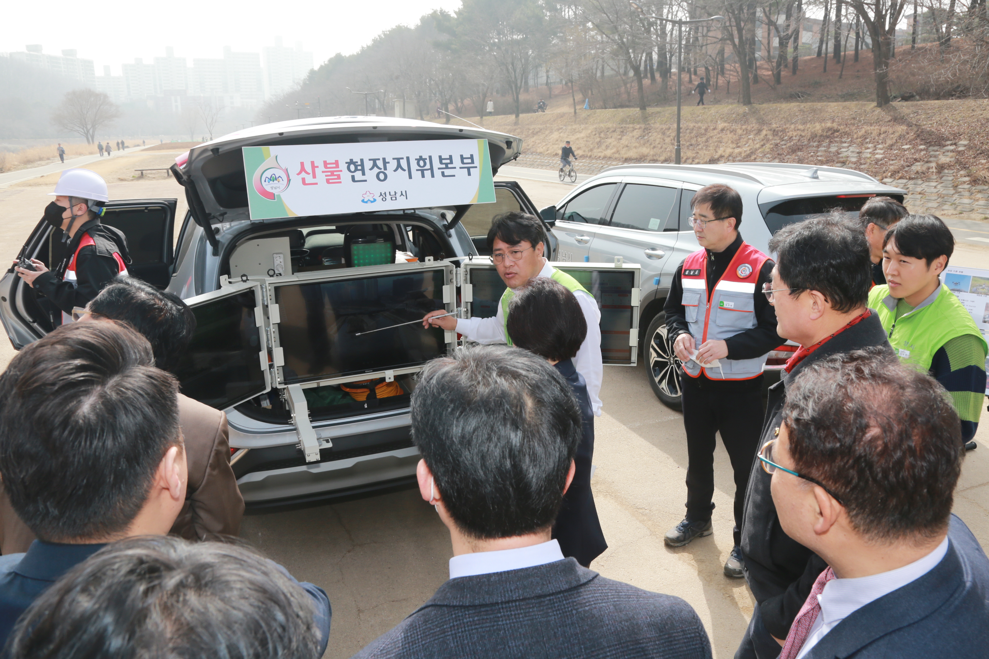 경제환경위원회 현장방문(스마트산림운영을위한 드론시연회) - 16