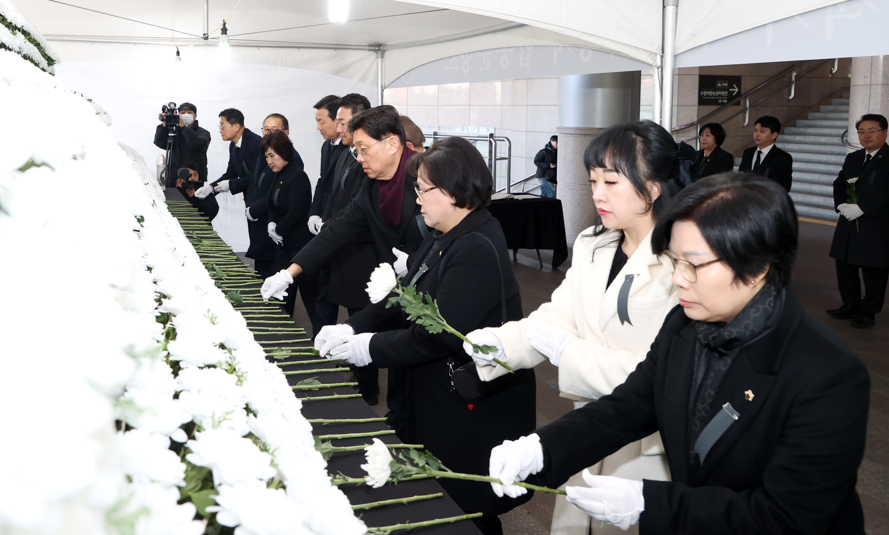 제주항공 여객기 사고 희생자 합동분향 - 1