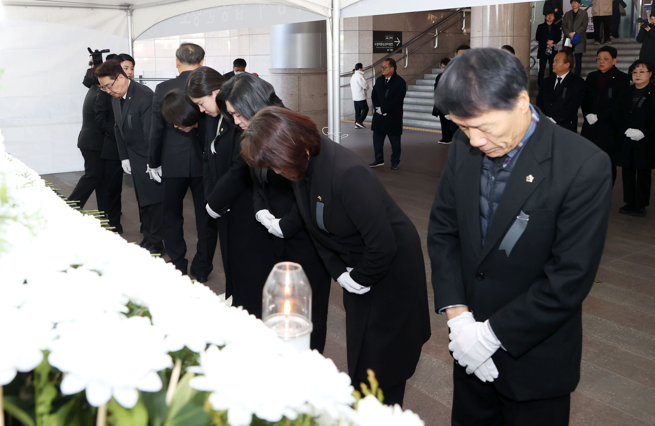 제주항공 여객기 사고 희생자 합동분향 - 4