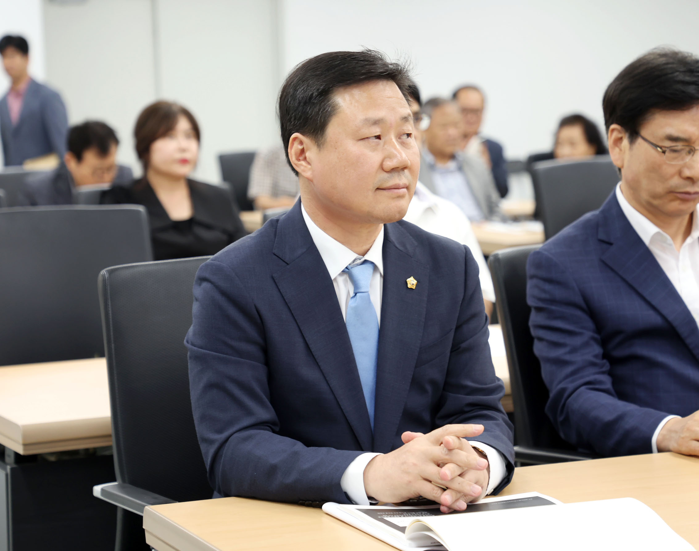 AI시대 디지털 리터러시 제고와 성남시 상권활성화를 위한 정책토론회 - 8