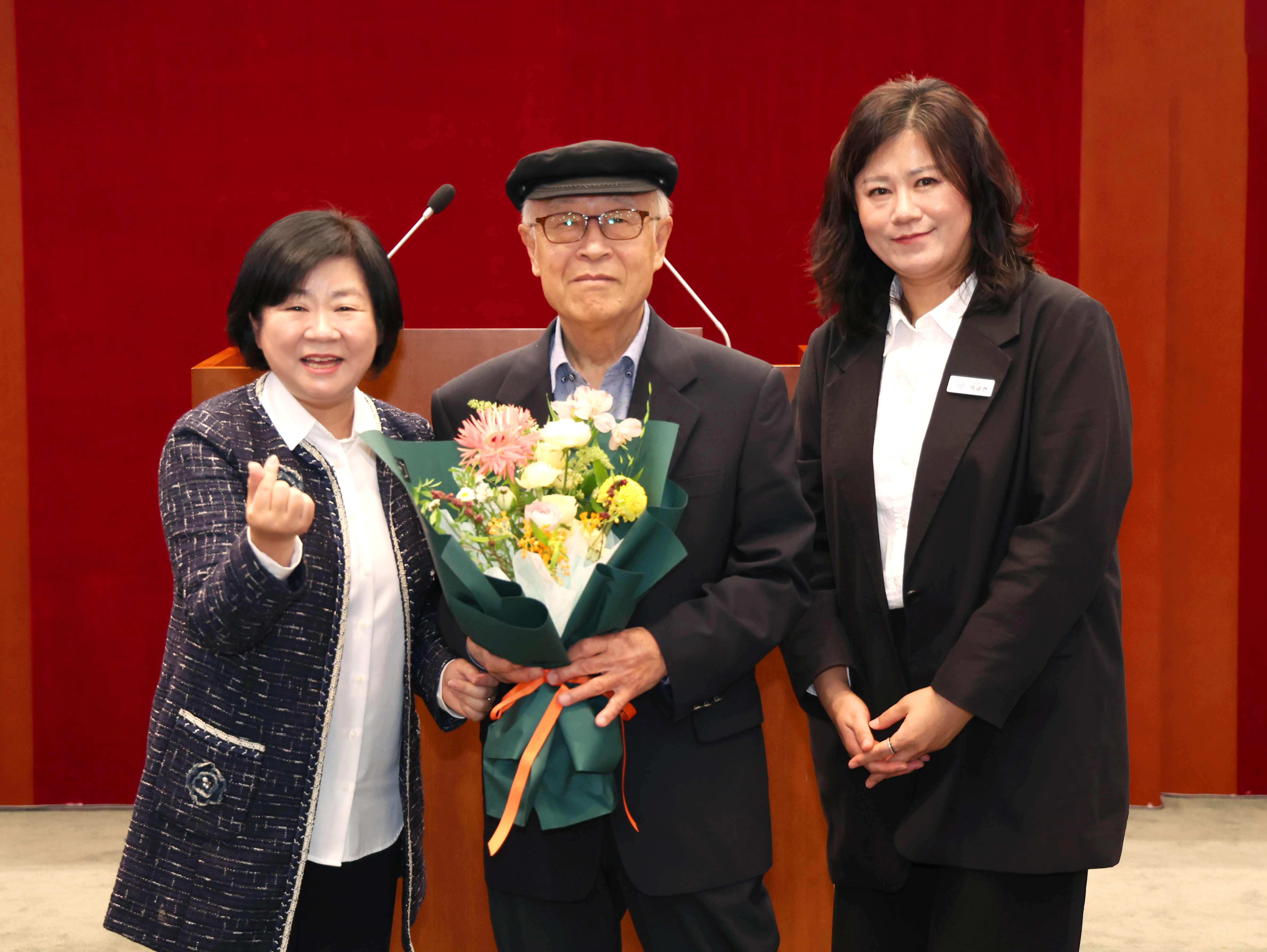 지역사회발전 유공 모범시민 감사패 수여 - 8