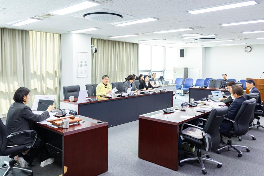 제309회 임시회 제 1차 행정교육위원회