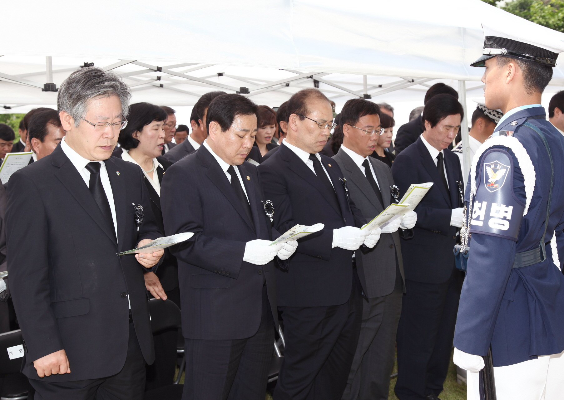 제16회 환경의날 행사 및 남한산성 가요제 현충일 참배 - 4