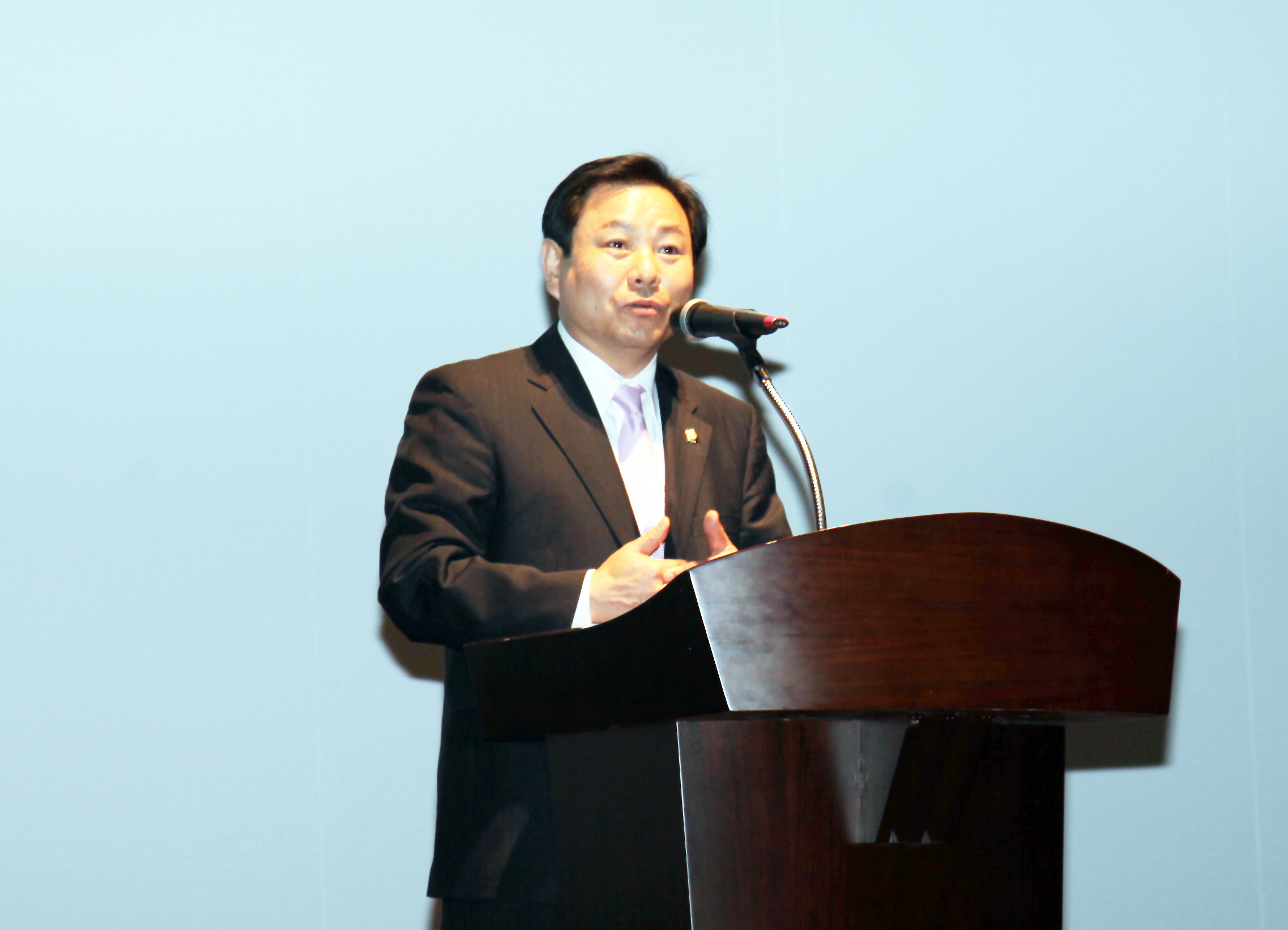 둔촌  이집선생을 널리 선양하는 계기가 될 수 있기를 ...  - 1