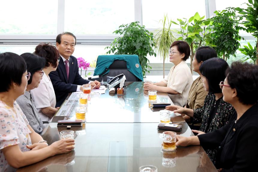 성남시의회 의장, 성남시여성단체협의회 차담회 개최