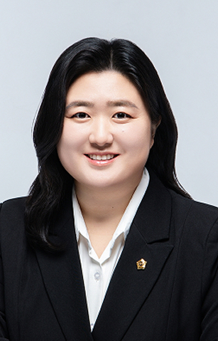 성남시의회 문화복지체육위원회 위원장 윤혜선